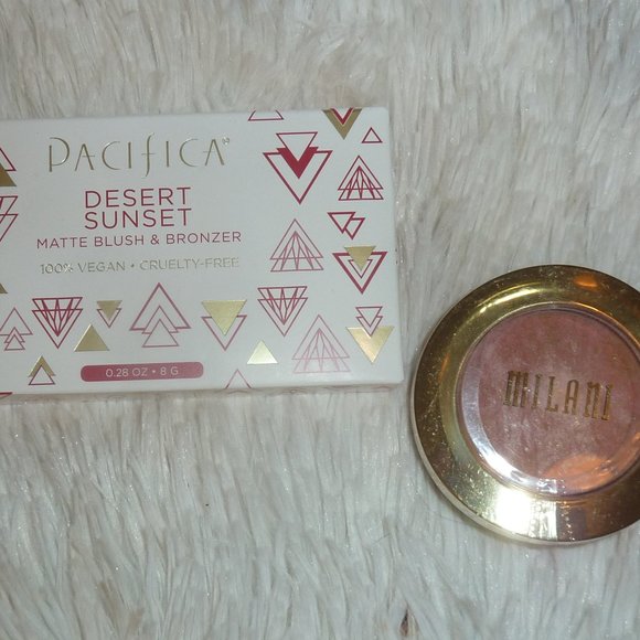 Bundle of Misc Makeup Items, Eyeshadow Palettes, Morphe, Revolution Highlighter - Picture 9 of 15